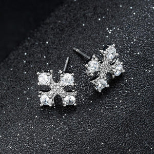 Artilady Women Cross Stud Earrings