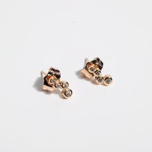 Artilady Women Crystal Stud Earrings