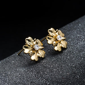 Artilady Women Flower Stud Earrings