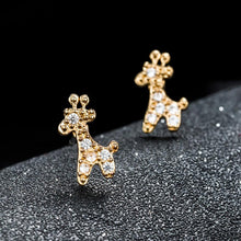Artilady Women Deer Stud Earrings