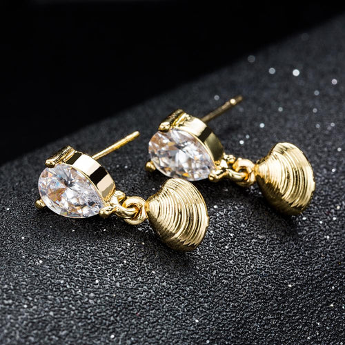 Artilady Women Gold Shell Earrings