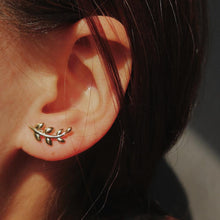 Artilady Women Leaves Stud Earrings