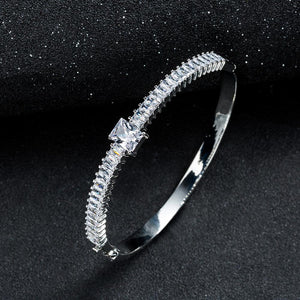 Artilady Women Silver Bangle Bracelet