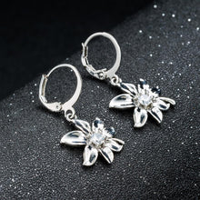 Artilady women Silver Flower Earrings